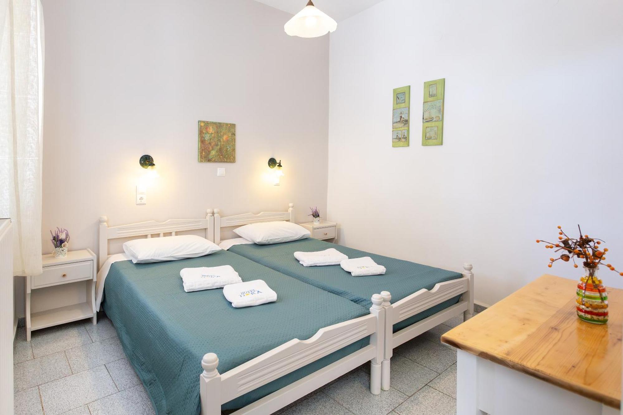 Dora'S Studios & Apartments Mégas Yialós-Nítes 外观 照片